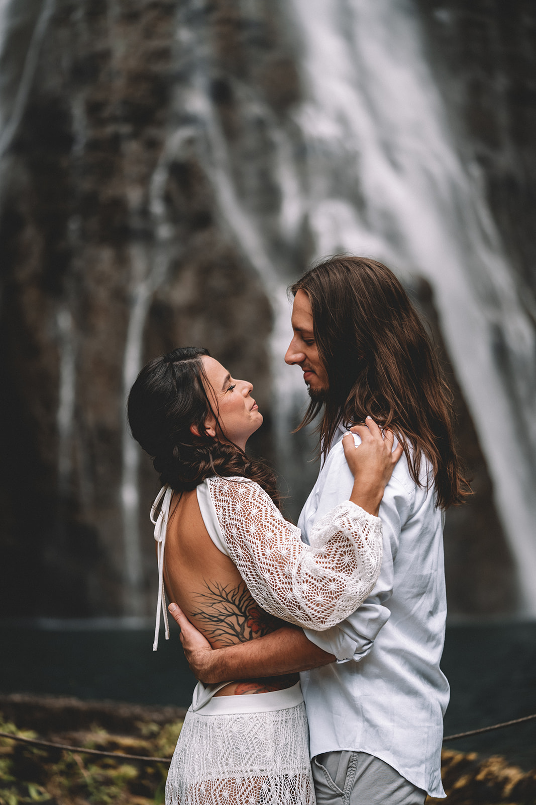 Kaua'i Helicopter Elopement & Intimate Beach Cermony Kaua'i Helicopter Elopement & Intimate Beach Cermony