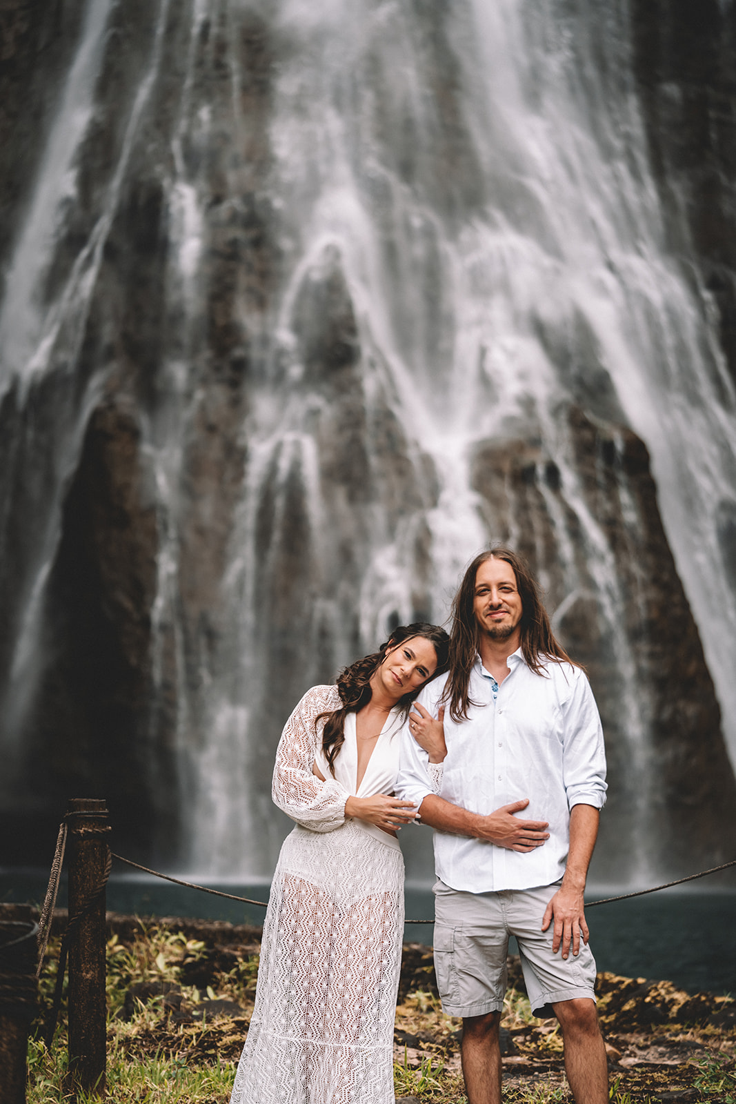 Kaua'i Helicopter Elopement & Intimate Beach Cermony Kaua'i Helicopter Elopement & Intimate Beach Cermony