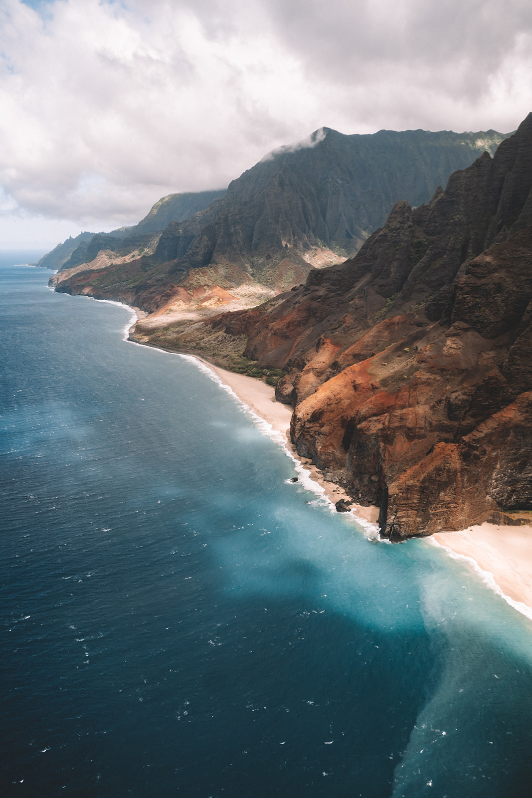 Kaua'i Helicopter Elopement & Intimate Beach Cermony Kaua'i Helicopter Elopement & Intimate Beach Cermony