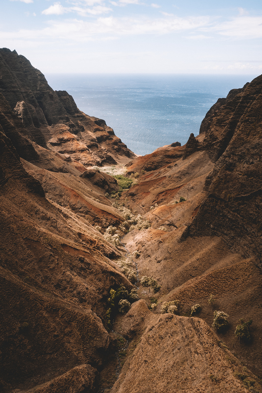 Kaua'i Helicopter Elopement & Intimate Beach Cermony Kaua'i Helicopter Elopement & Intimate Beach Cermony