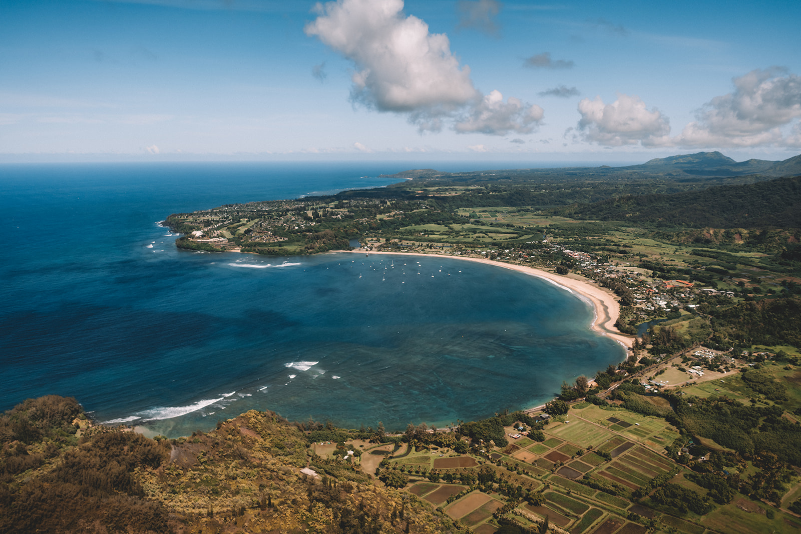 Kaua'i Helicopter Elopement & Intimate Beach Cermony Kaua'i Helicopter Elopement & Intimate Beach Cermony