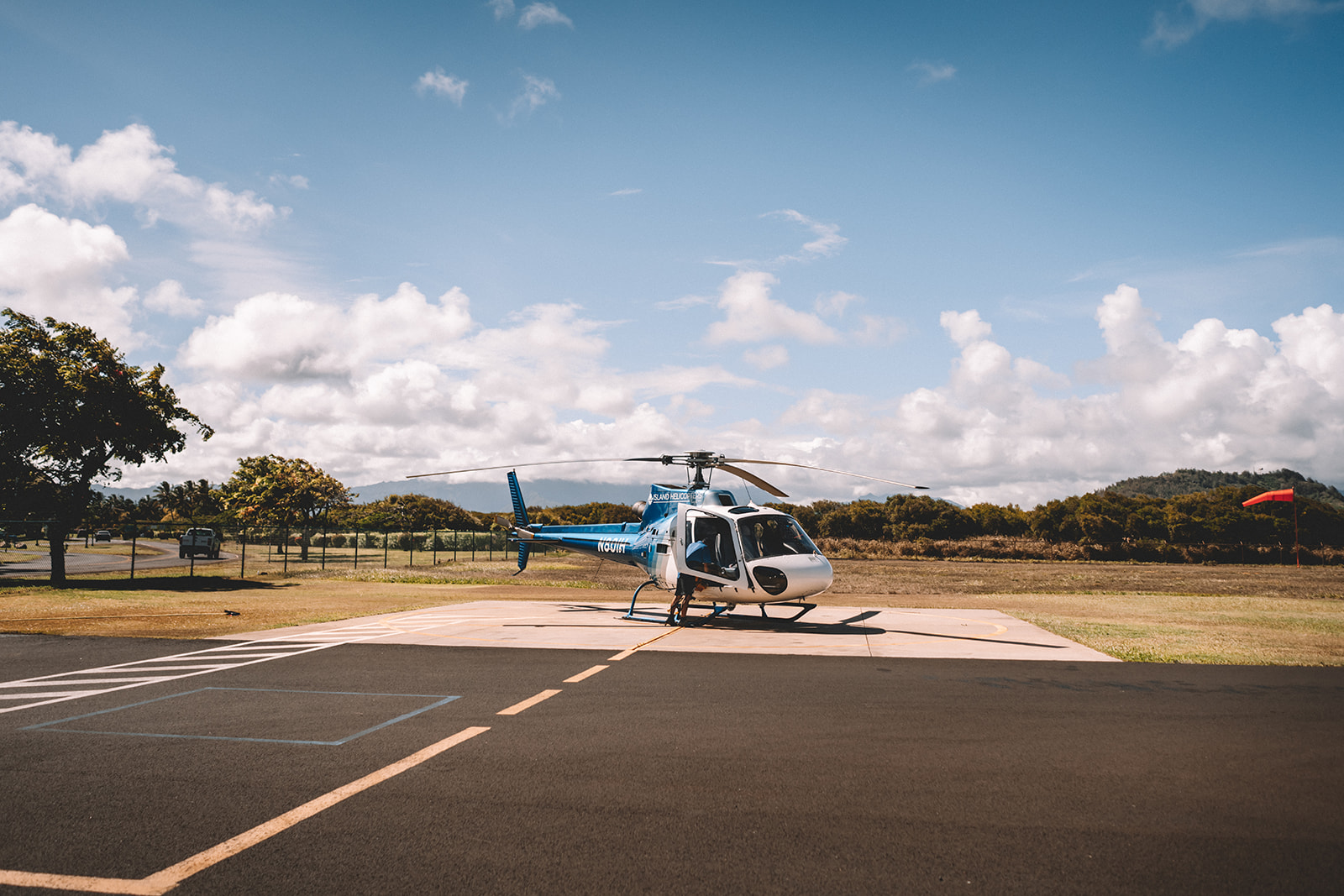 Kaua'i Helicopter Elopement & Intimate Beach Cermony Kaua'i Helicopter Elopement & Intimate Beach Cermony