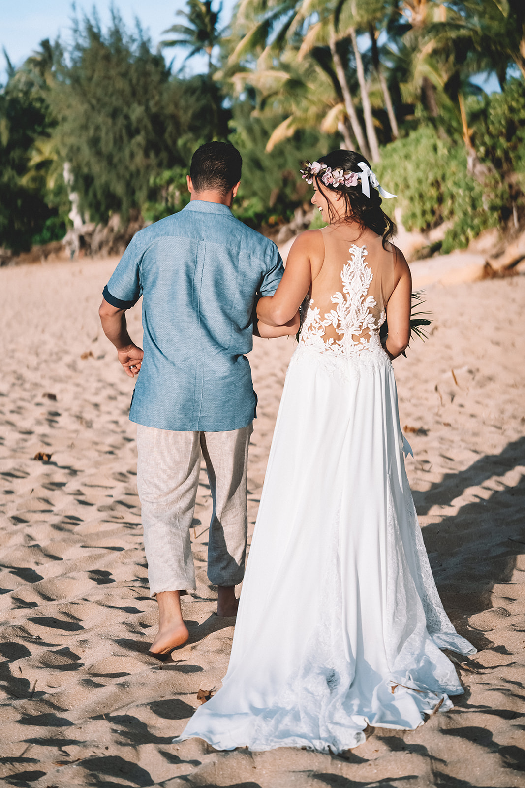 Kaua'i Helicopter Elopement & Intimate Beach Cermony Kaua'i Helicopter Elopement & Intimate Beach Cermony