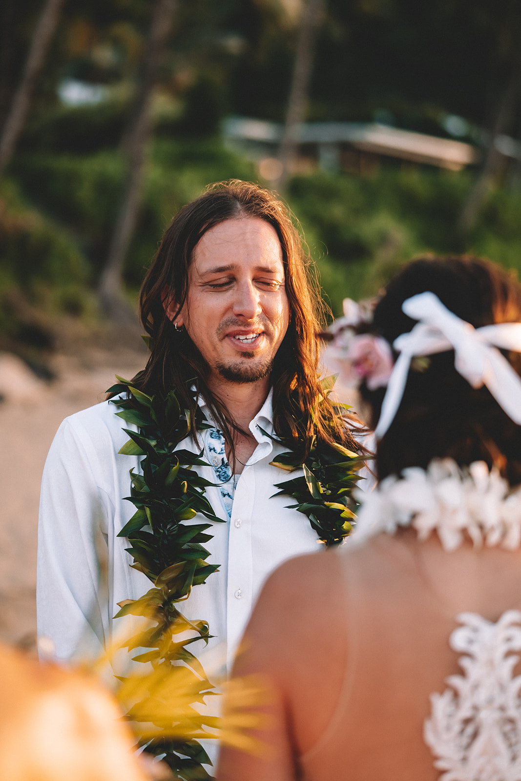 Kaua'i Helicopter Elopement & Intimate Beach Cermony Kaua'i Helicopter Elopement & Intimate Beach Cermony