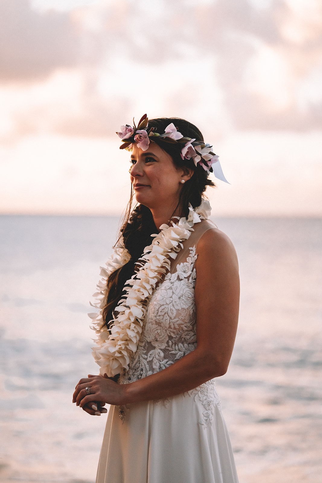 Kaua'i Helicopter Elopement & Intimate Beach Cermony Kaua'i Helicopter Elopement & Intimate Beach Cermony