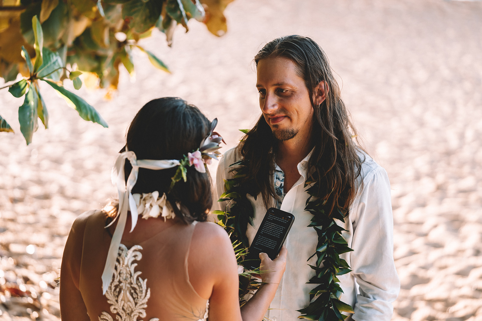Kaua'i Helicopter Elopement & Intimate Beach Cermony Kaua'i Helicopter Elopement & Intimate Beach Cermony
