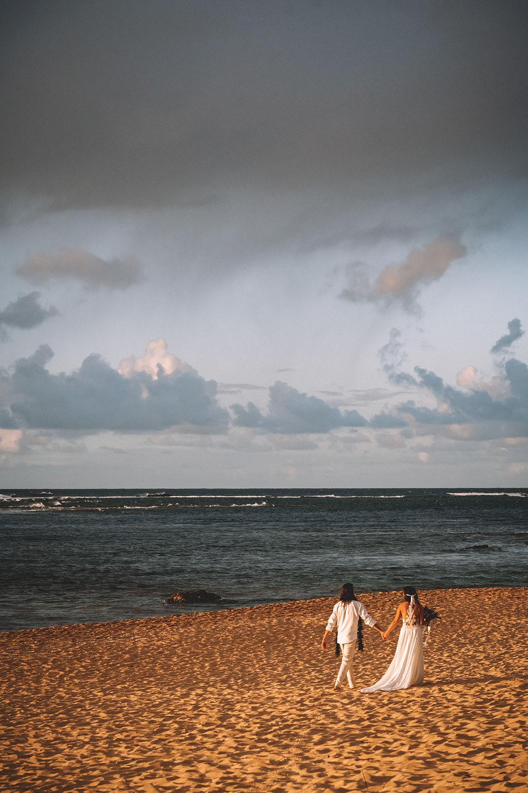 Kaua'i Helicopter Elopement & Intimate Beach Cermony Kaua'i Helicopter Elopement & Intimate Beach Cermony