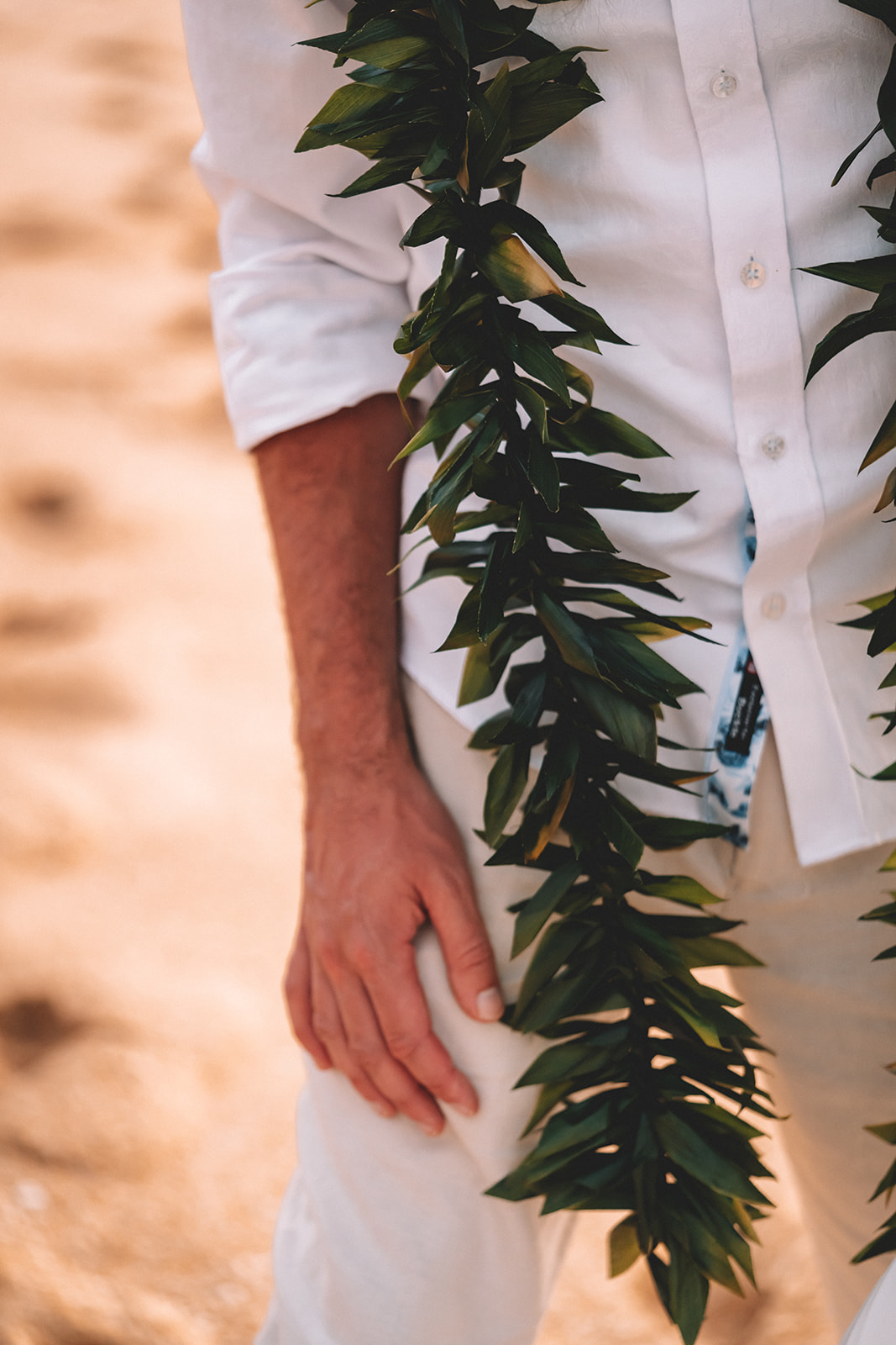 Kaua'i Helicopter Elopement & Intimate Beach Cermony Kaua'i Helicopter Elopement & Intimate Beach Cermony