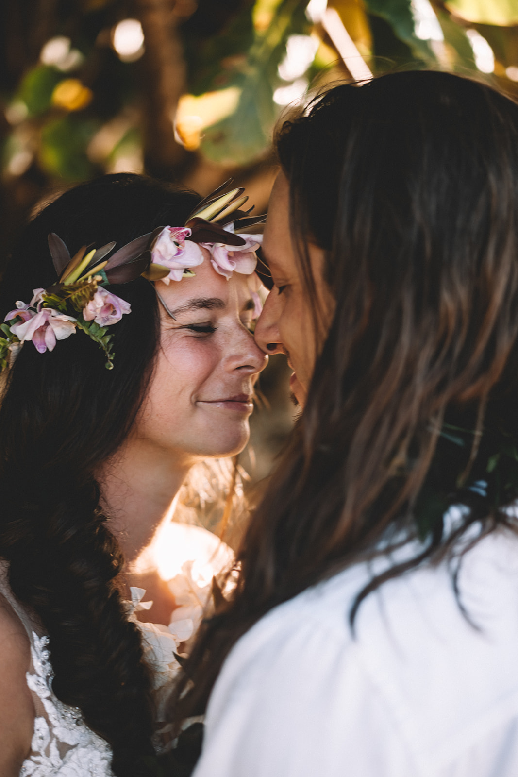 Kaua'i Helicopter Elopement & Intimate Beach Cermony Kaua'i Helicopter Elopement & Intimate Beach Cermony