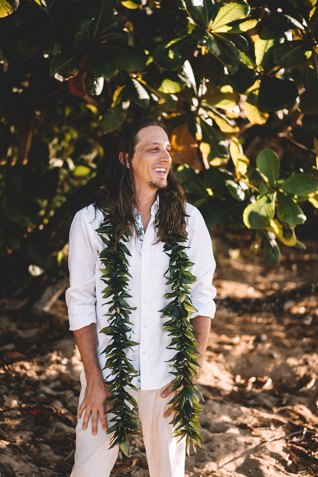 Kaua'i Helicopter Elopement & Intimate Beach Cermony Kaua'i Helicopter Elopement & Intimate Beach Cermony