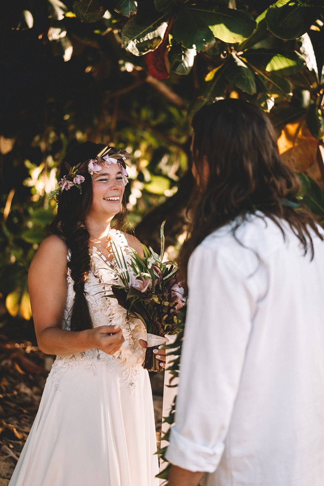 Kaua'i Helicopter Elopement & Intimate Beach Cermony Kaua'i Helicopter Elopement & Intimate Beach Cermony